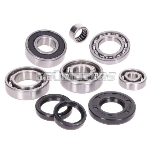 OEM Standard Motorcsapágykészlet olajtömítésekkel Vespa Smallframe 24mm 50, S, N, R, L, Special, Elestart, PK, 80, 90, 125