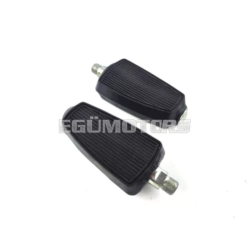 Fekete műanyag pedálpár, Zündapp M 50, Moped 25 Type 434 Bergsteiger, CS, CX, ZD, C, Kreidler Flory, Hercules, Puch, DKW, Miele