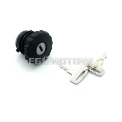   Tanksapka zárható, 30mm, fekete, 2 kulccsal, Peugeot 101, 102, 103, 104, Hercules Saxonette