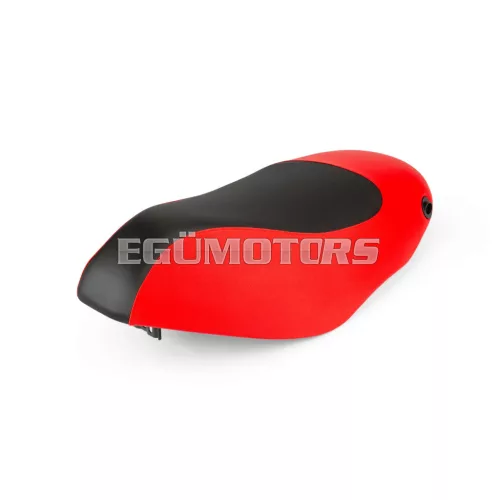 STR8 ülés fekete / piros, Piaggio Zip (2000-től)