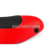 STR8 ülés fekete / piros, Piaggio Zip (2000-től)