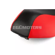 STR8 ülés fekete / piros, Piaggio Zip (2000-től)