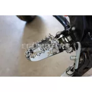 STR8 MX Evo CNC lábtartó készlet ezüst, Rieju MRT