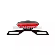 STR8 LED hátsó lámpa hatszögletű, piros, rendszámtartóval