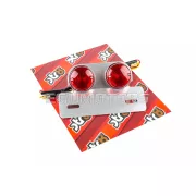 STR8 lámpa kör, piros, ezüst rendszámtartóval