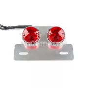 STR8 lámpa kör, piros, ezüst rendszámtartóval