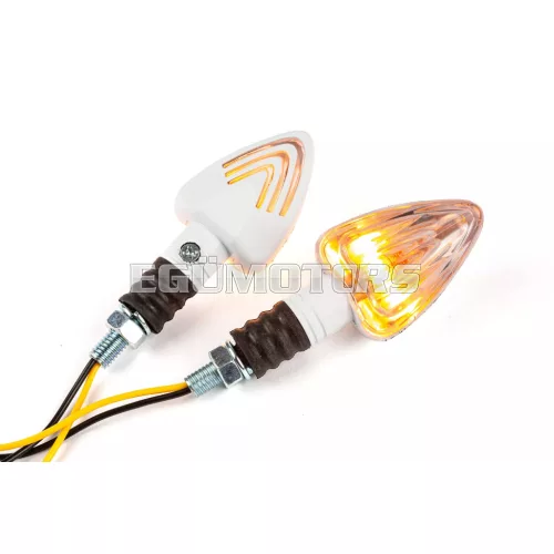 STR8 index háromszög, rövid, fehér / fehér