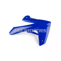 STR8 első oldalidom jobb kék, Rieju MRT (2009-2021)