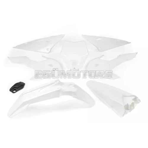 STR8 műanyag készlet 8 darab, fehér, Rieju MRT 2022-től